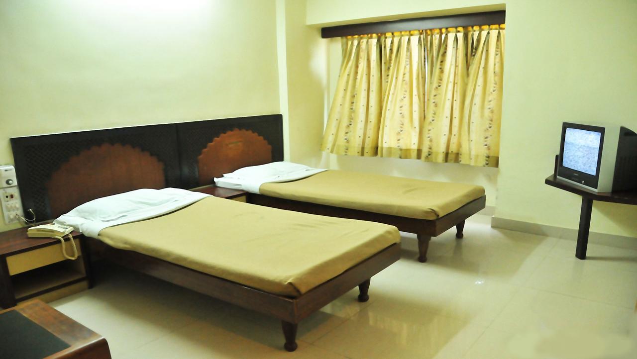 Balajee Palace Hotel Hyderabad Esterno foto